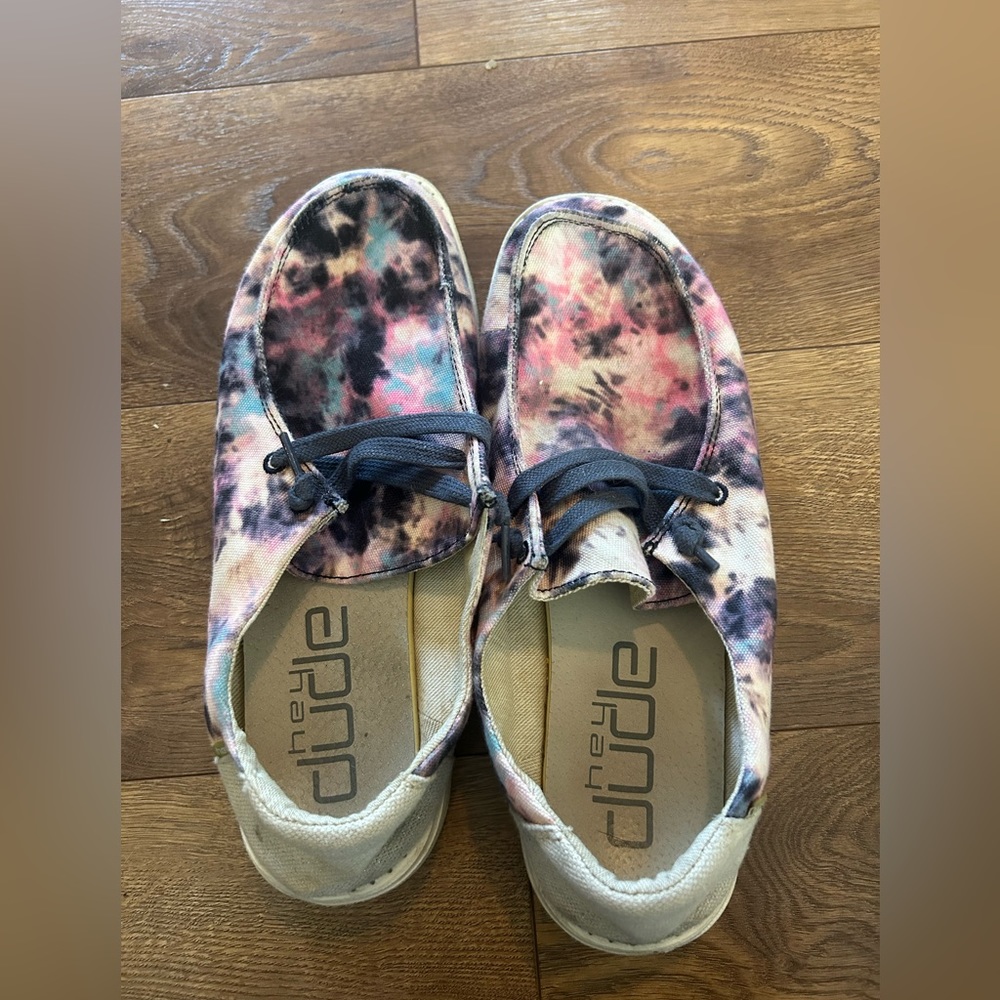 size 10 hey dudes
